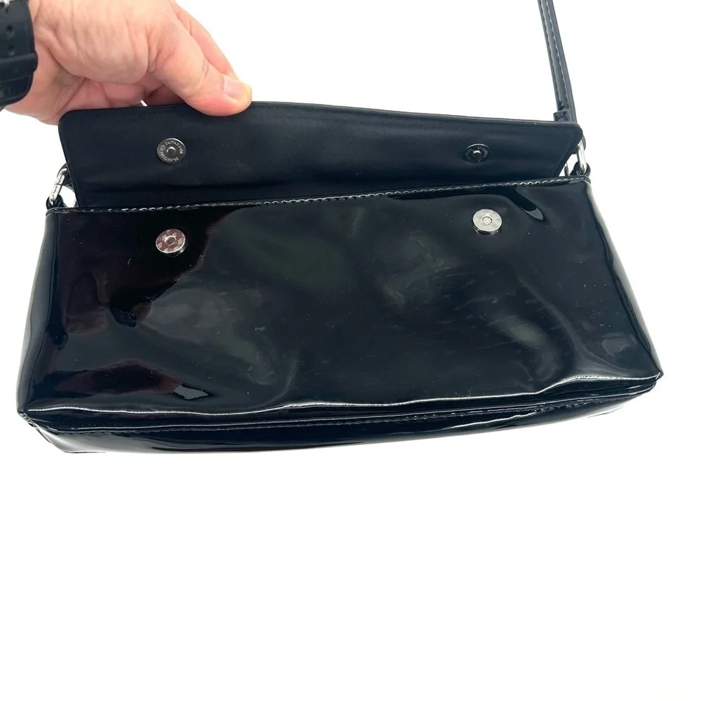 ASOS Design Black Front Flap Magnetic Closure Shoulder Bag - Picture 2 of 10